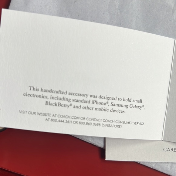 Disney x Coach Minnie Mouse Wristlet - Picture 7 of 9